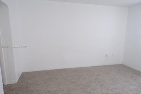 Condominio en venta en Aventura, Florida, 1 dormitorio, 71.35 m2 № 1692222 - foto 27