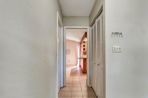 Villa ou maison à vendre à Clearwater, Floride: 4 chambres, 176.89 m2 № 2150170 - photo 12