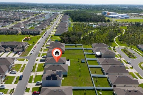 Casa en venta en Kissimmee, Florida, 4 dormitorios, 171.5 m2 № 2107773 - foto 25