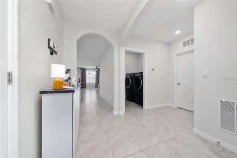 Casa en venta en Kissimmee, Florida, 4 dormitorios, 171.5 m2 № 2107773 - foto 3