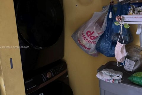 Villa ou maison à vendre à Miami, Floride: 3 chambres, 96.62 m2 № 2003344 - photo 3