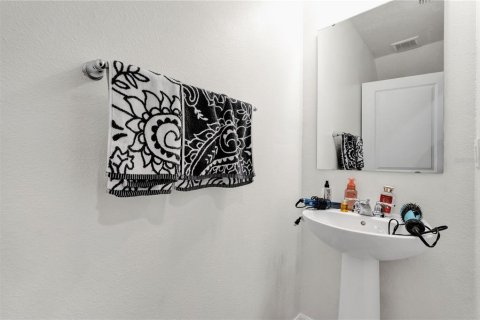 Touwnhouse à vendre à Davenport, Floride: 3 chambres, 134.34 m2 № 1521856 - photo 16