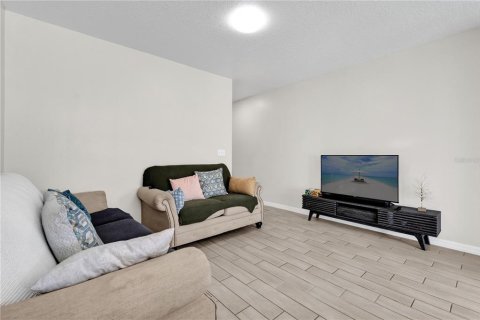 Touwnhouse à vendre à Davenport, Floride: 3 chambres, 134.34 m2 № 1521856 - photo 5