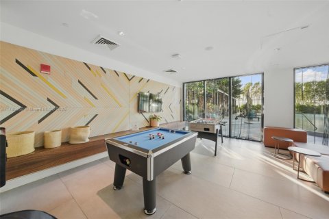Condo in Miami, Florida, 2 bedrooms  № 1867562 - photo 18