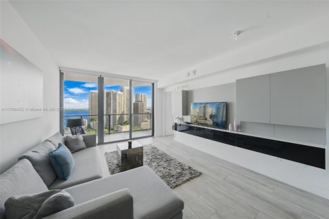 Condo in Miami, Florida, 2 bedrooms  № 1867562 - photo 4