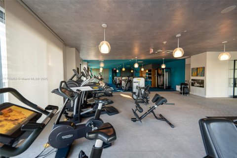 Condo in Miami, Florida, 2 bedrooms  № 1867562 - photo 21