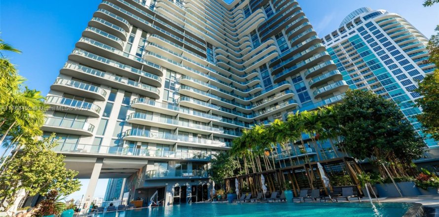 Condo in Miami, Florida, 2 bedrooms  № 1867562