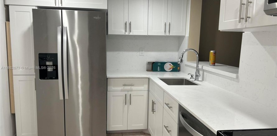 Condo à Miami, Floride, 2 chambres № 1890286