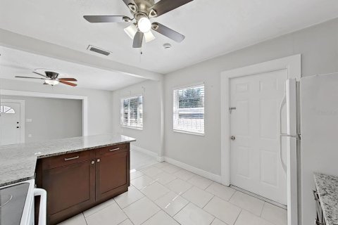 Купить виллу или дом в Тампа, Флорида 3 комнаты, 133.22м2, № 2431141 - фото 25