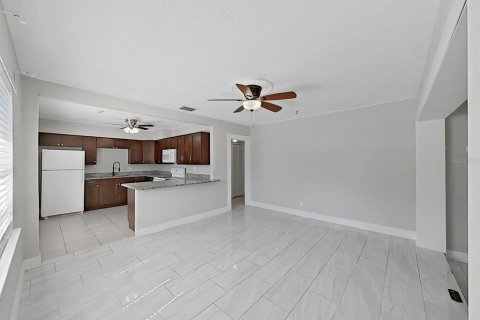 Купить виллу или дом в Тампа, Флорида 3 комнаты, 133.22м2, № 2431141 - фото 20