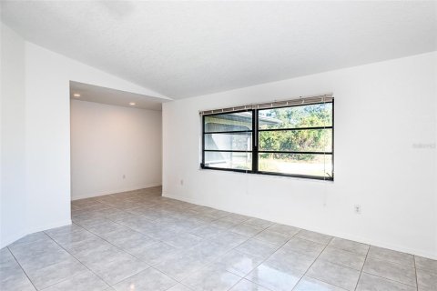 Villa ou maison à louer à Port Charlotte, Floride: 3 chambres, 157.47 m2 № 2230353 - photo 8