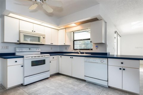 Villa ou maison à louer à Port Charlotte, Floride: 3 chambres, 157.47 m2 № 2230353 - photo 13