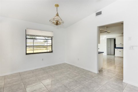 Villa ou maison à louer à Port Charlotte, Floride: 3 chambres, 157.47 m2 № 2230353 - photo 9