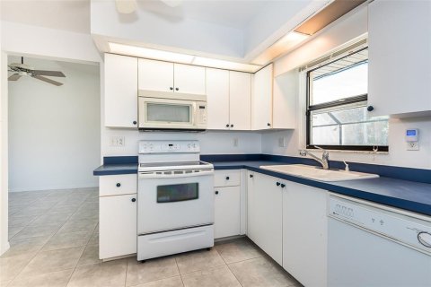 Villa ou maison à louer à Port Charlotte, Floride: 3 chambres, 157.47 m2 № 2230353 - photo 14