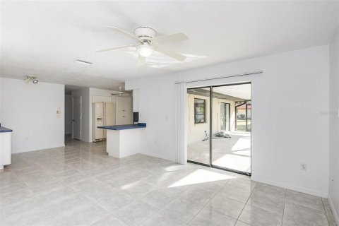 Villa ou maison à louer à Port Charlotte, Floride: 3 chambres, 157.47 m2 № 2230353 - photo 21