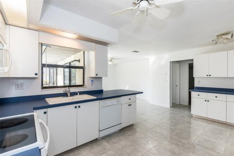 Villa ou maison à louer à Port Charlotte, Floride: 3 chambres, 157.47 m2 № 2230353 - photo 12
