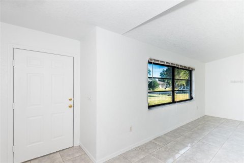 Villa ou maison à louer à Port Charlotte, Floride: 3 chambres, 157.47 m2 № 2230353 - photo 4