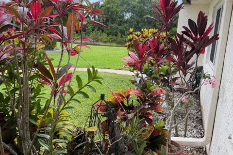 Condo in West Palm Beach, Florida, 2 bedrooms № 2245795 - photo 6