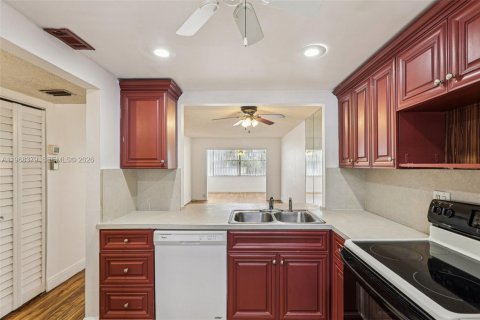 Condo in Margate, Florida, 1 bedroom  № 2031682 - photo 7