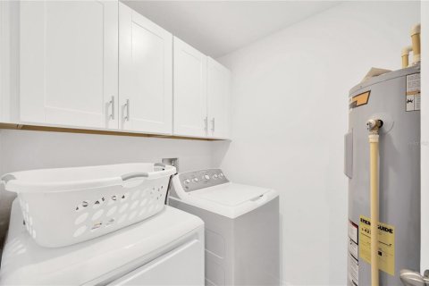 Touwnhouse à vendre à Tampa, Floride: 2 chambres, 161 m2 № 2236589 - photo 14
