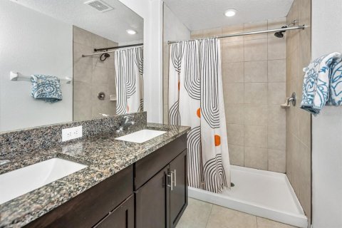 Touwnhouse à vendre à Tampa, Floride: 2 chambres, 161 m2 № 2236589 - photo 12