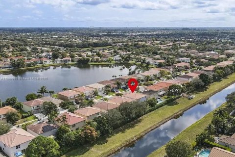 House in Lake Worth, Florida 6 bedrooms, 292.18 sq.m. № 1953646 - photo 3
