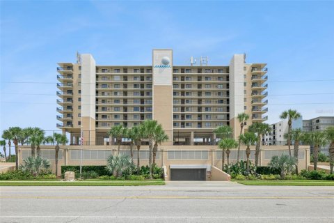 Condo à New Smyrna Beach, Floride, 3 chambres № 2387695