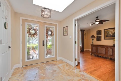 House in New Port Richey, Florida 4 bedrooms, 446.4 sq.m. № 1801705 - photo 5