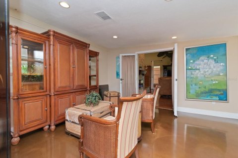 House in New Port Richey, Florida 4 bedrooms, 446.4 sq.m. № 1801705 - photo 23