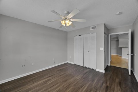 Condo in Jensen Beach, Florida, 3 bedrooms № 2350791 - photo 26