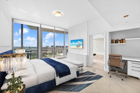 Copropriété à vendre à Sunny Isles Beach, Floride: 3 chambres, 181.72 m2 № 2185915 - photo 11