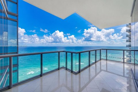 Copropriété à vendre à Sunny Isles Beach, Floride: 3 chambres, 181.72 m2 № 2185915 - photo 2