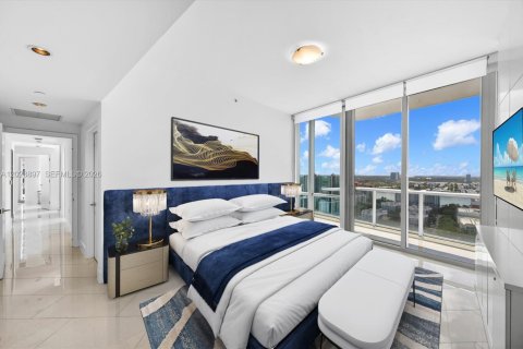 Copropriété à vendre à Sunny Isles Beach, Floride: 3 chambres, 181.72 m2 № 2185915 - photo 10