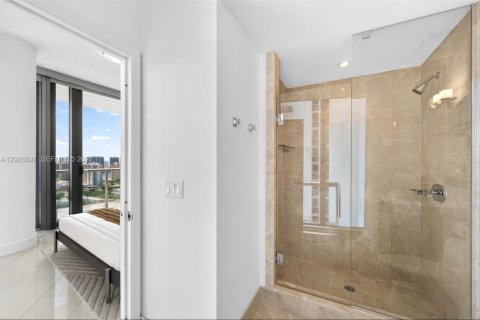 Copropriété à vendre à Sunny Isles Beach, Floride: 3 chambres, 181.72 m2 № 2185915 - photo 18