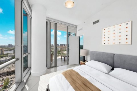 Copropriété à vendre à Sunny Isles Beach, Floride: 3 chambres, 181.72 m2 № 2185915 - photo 14