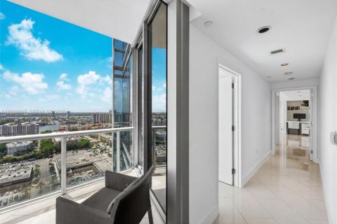 Copropriété à vendre à Sunny Isles Beach, Floride: 3 chambres, 181.72 m2 № 2185915 - photo 19