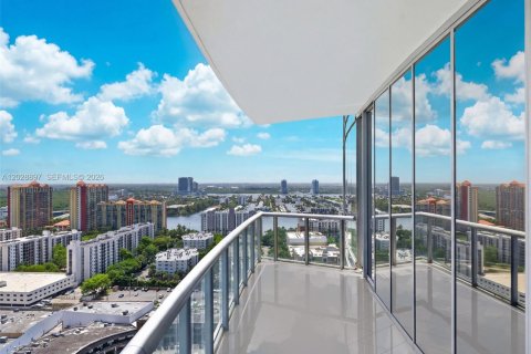 Copropriété à vendre à Sunny Isles Beach, Floride: 3 chambres, 181.72 m2 № 2185915 - photo 4