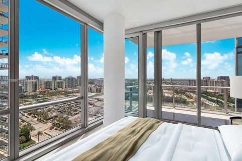Copropriété à vendre à Sunny Isles Beach, Floride: 3 chambres, 181.72 m2 № 2185915 - photo 15