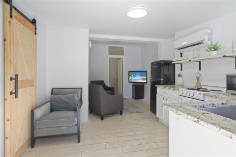 Casa en alquiler en Sarasota, Florida, 3 dormitorios, 137.12 m2 № 2143900 - foto 11
