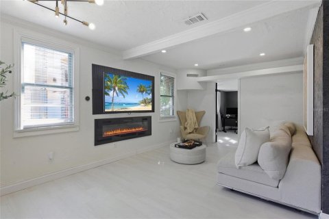 Casa en alquiler en Sarasota, Florida, 3 dormitorios, 137.12 m2 № 2143900 - foto 2