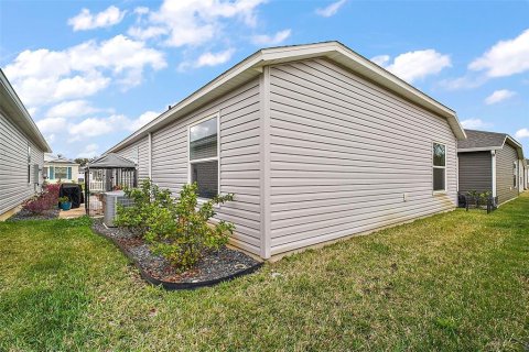 House in The Villages, Florida 2 bedrooms, 116.78 sq.m. № 1530716 - photo 24