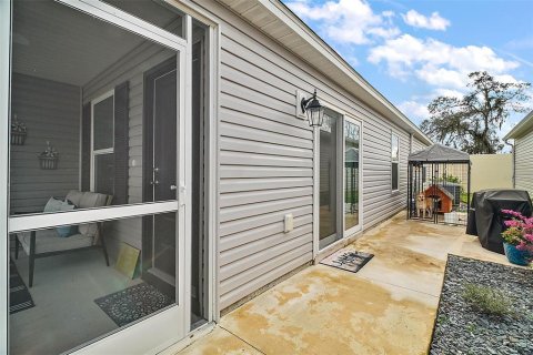 House in The Villages, Florida 2 bedrooms, 116.78 sq.m. № 1530716 - photo 22