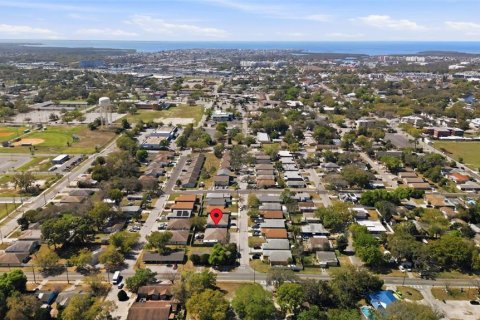 Commercial property in New Port Richey, Florida 6 bedrooms, 233.93 sq.m. № 2094741 - photo 28