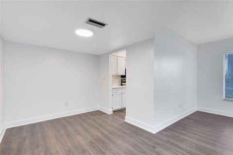 Condominio en venta en Maitland, Florida, 2 dormitorios, 75.81 m2 № 1618805 - foto 10