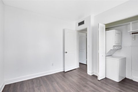 Condominio en venta en Maitland, Florida, 2 dormitorios, 75.81 m2 № 1618805 - foto 12