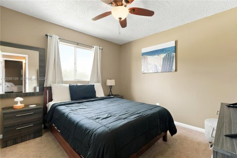 Villa ou maison à louer à Cape Coral, Floride: 2 chambres № 2388059 - photo 7