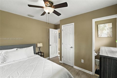 Villa ou maison à louer à Cape Coral, Floride: 2 chambres № 2388059 - photo 10