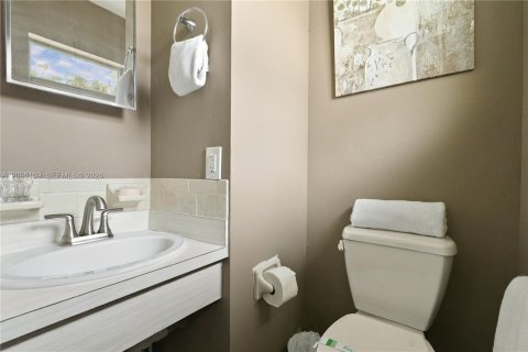 Villa ou maison à louer à Cape Coral, Floride: 2 chambres № 2388059 - photo 11