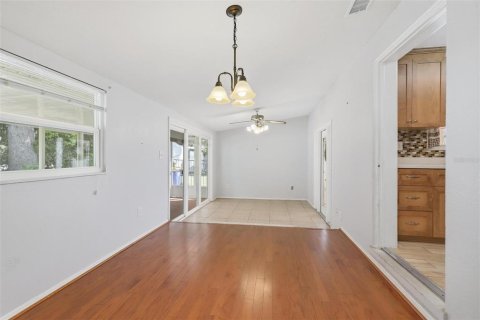 Commercial property in Edgewater, Florida 114.27 sq.m. № 2393410 - photo 13