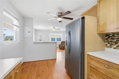 Commercial property in Edgewater, Florida 114.27 sq.m. № 2393410 - photo 12